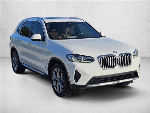 Used 2024 BMW X3 sDrive30i w/ Convenience Package RWD image 3