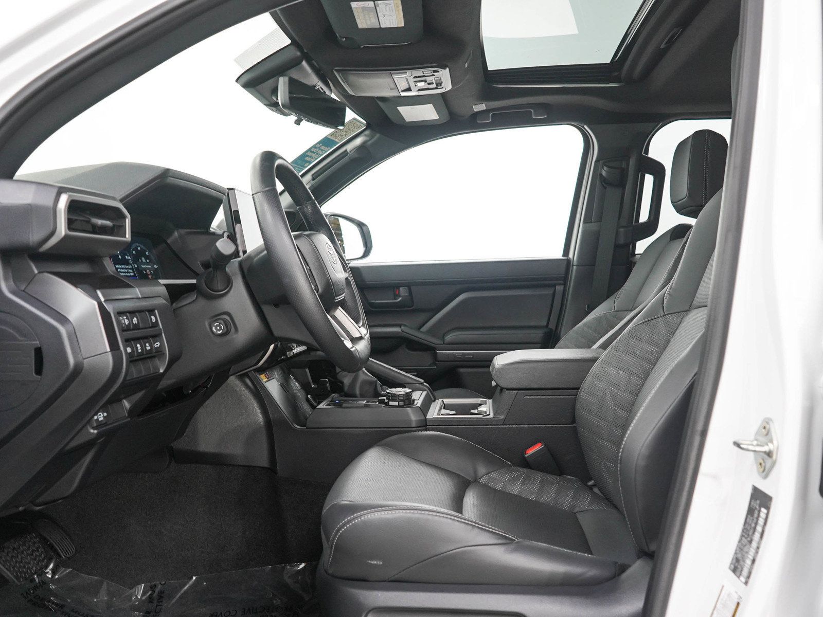 Used 2025 Toyota 4Runner TRD Off-Road Premium w/ Tow Technology Package AWD/4WD image 24