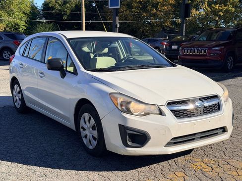 Used 2013 Subaru Impreza 2.0i image 3