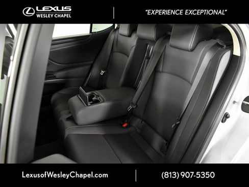 Used 2022 Lexus ES 350 350 w/ Premium Package image 24
