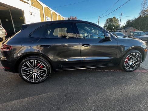 Used 2017 Porsche Macan GTS image 9