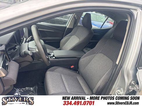 Used 2025 Toyota Camry LE w/ Convenience Package FWD image 12
