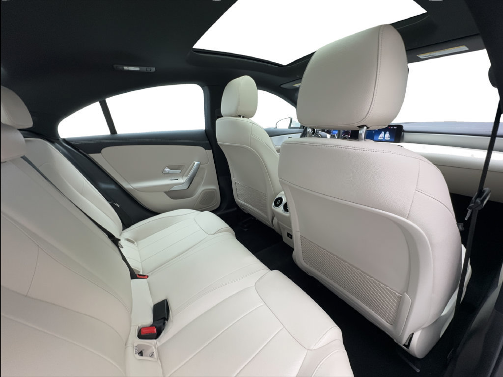 Used 2025 Mercedes-Benz CLA 250 image 34