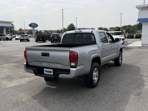 Used 2023 Toyota Tacoma SR AWD/4WD image 2