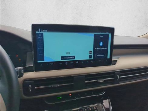 Used 2025 Lincoln Corsair FWD image 12