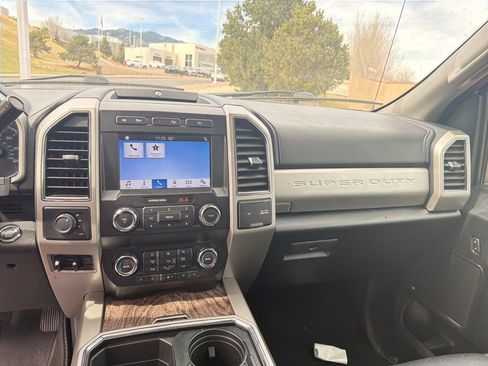 Used 2019 Ford F450 Lariat w/ Lariat Ultimate Package AWD/4WD image 16
