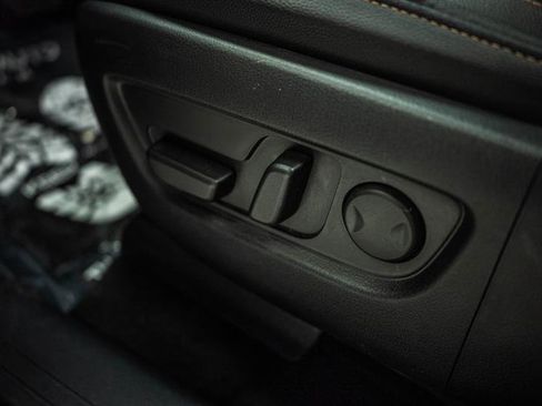 Used 2024 MAZDA CX-90 3.3 Turbo w/ Select Package image 17