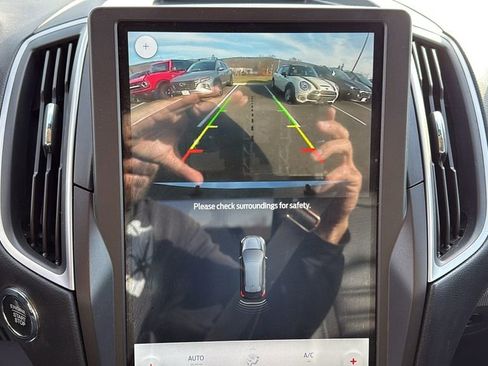 Used 2021 Ford Edge SEL w/ Convenience Package image 19