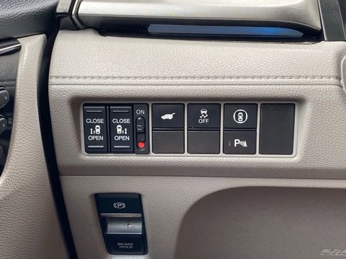Used 2023 Honda Odyssey Touring image 10