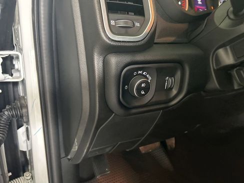 Used 2025 RAM 2500 Big Horn image 37