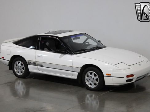 Used 1991 Nissan 240SX Hatchback image 7
