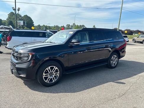 Used 2025 Ford Expedition Max Active AWD/4WD image 2