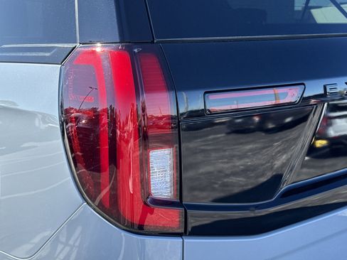 New 2026 Ford Expedition Max Platinum image 8