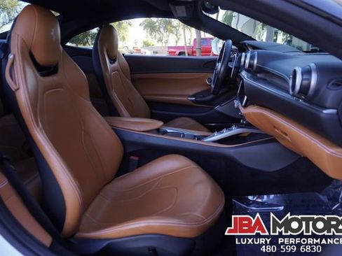 Used 2019 Ferrari Portofino image 7