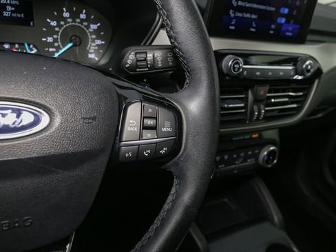 Used 2022 Ford Escape SE w/ Cold Weather Package FWD image 28