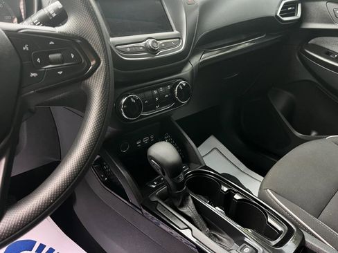 Used 2023 Chevrolet TrailBlazer LS image 16