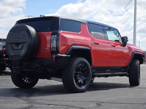Used 2026 GMC Hummer EV SUV w/ LPO, Dark Essentials Package AWD/4WD image 17