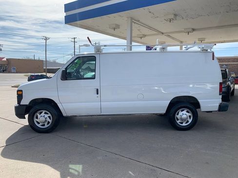 Used 2009 Ford E-250 and Econoline 250 E 250 3dr Cargo Van image 4