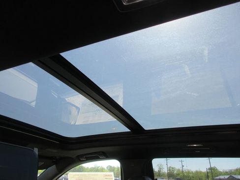 New 2026 GMC Yukon AT4 Ultimate AWD/4WD image 14