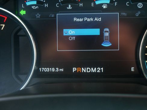 Used 2016 Ford F150 Platinum w/ Equipment Group 701A Luxury AWD/4WD image 37