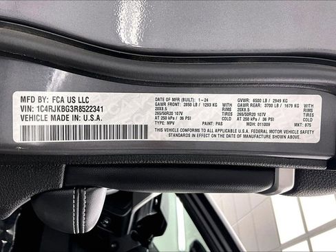 Used 2024 Jeep Grand Cherokee L Limited w/ Luxury Tech Group II image 36