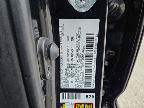 Used 2022 Toyota Tacoma TRD Sport image 35