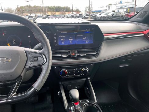 Used 2026 Chevrolet TrailBlazer RS w/ Driver Confidence Package image 17