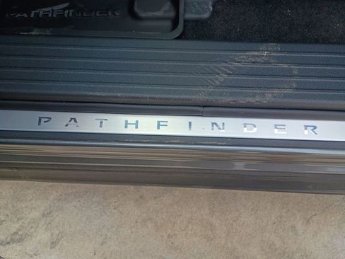 New 2026 Nissan Pathfinder Platinum image 30