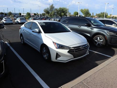 Used 2020 Hyundai Elantra Value Edition w/ Cargo Package (C1) FWD image 3