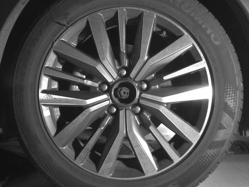 Used 2024 Nissan Kicks SV FWD image 12