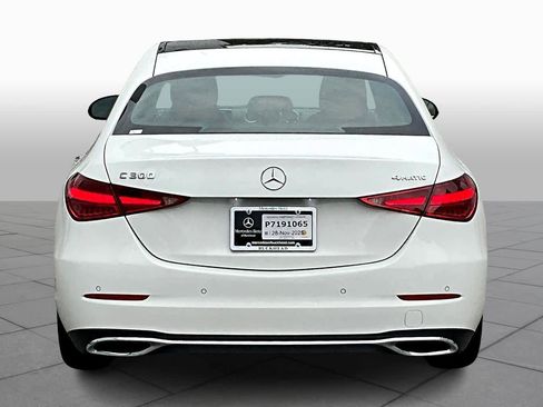 Used 2025 Mercedes-Benz C 300 4MATIC Sedan image 4