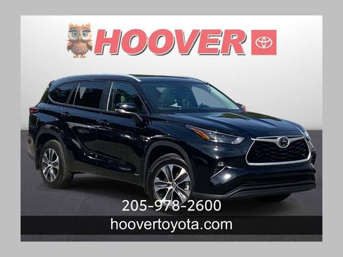 Used 2025 Toyota Highlander XLE AWD/4WD image 1