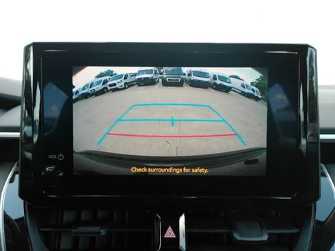 Used 2026 Toyota Corolla LE FWD image 8