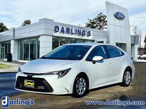 Used 2024 Toyota Corolla LE image 1