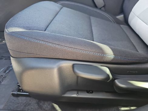 New 2026 Chevrolet Trax LS w/ LS Convenience Package FWD image 28