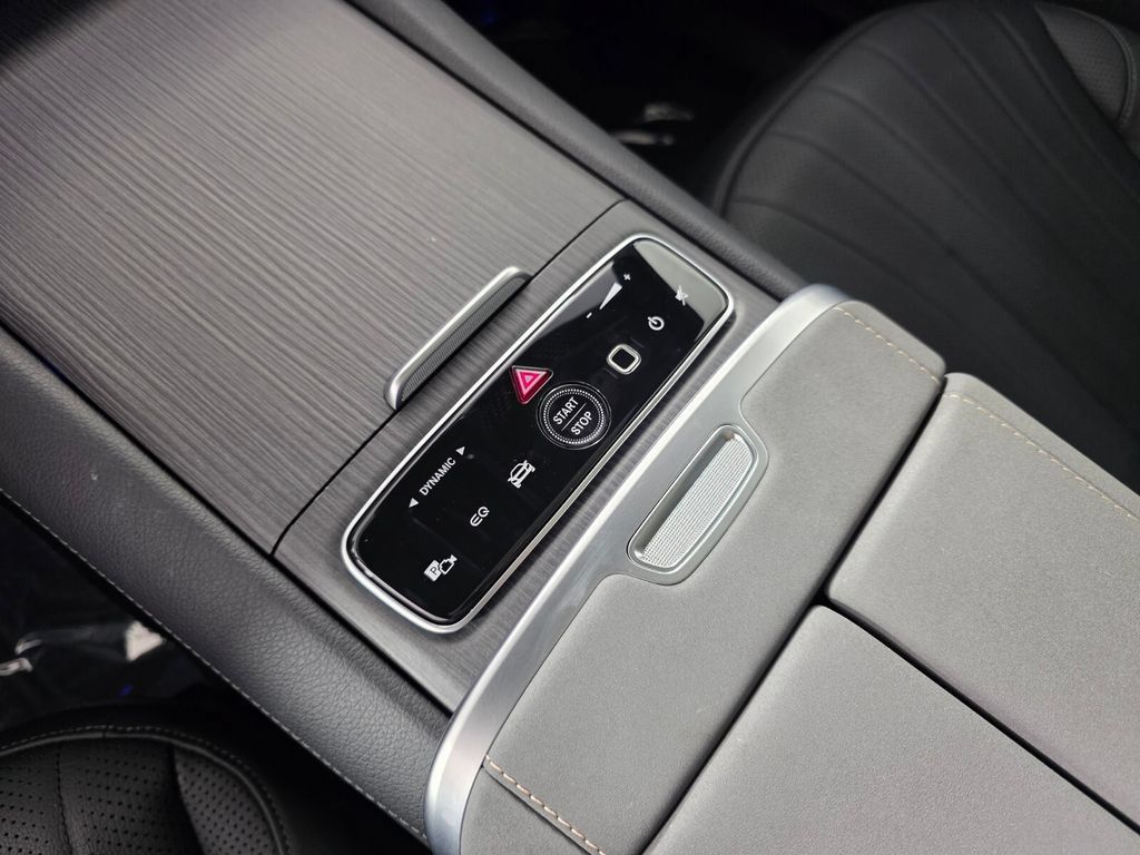 Certified 2023 Mercedes-Benz EQS 580 4MATIC SUV image 24