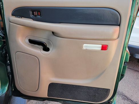 Used 2002 Chevrolet Avalanche 2WD image 30