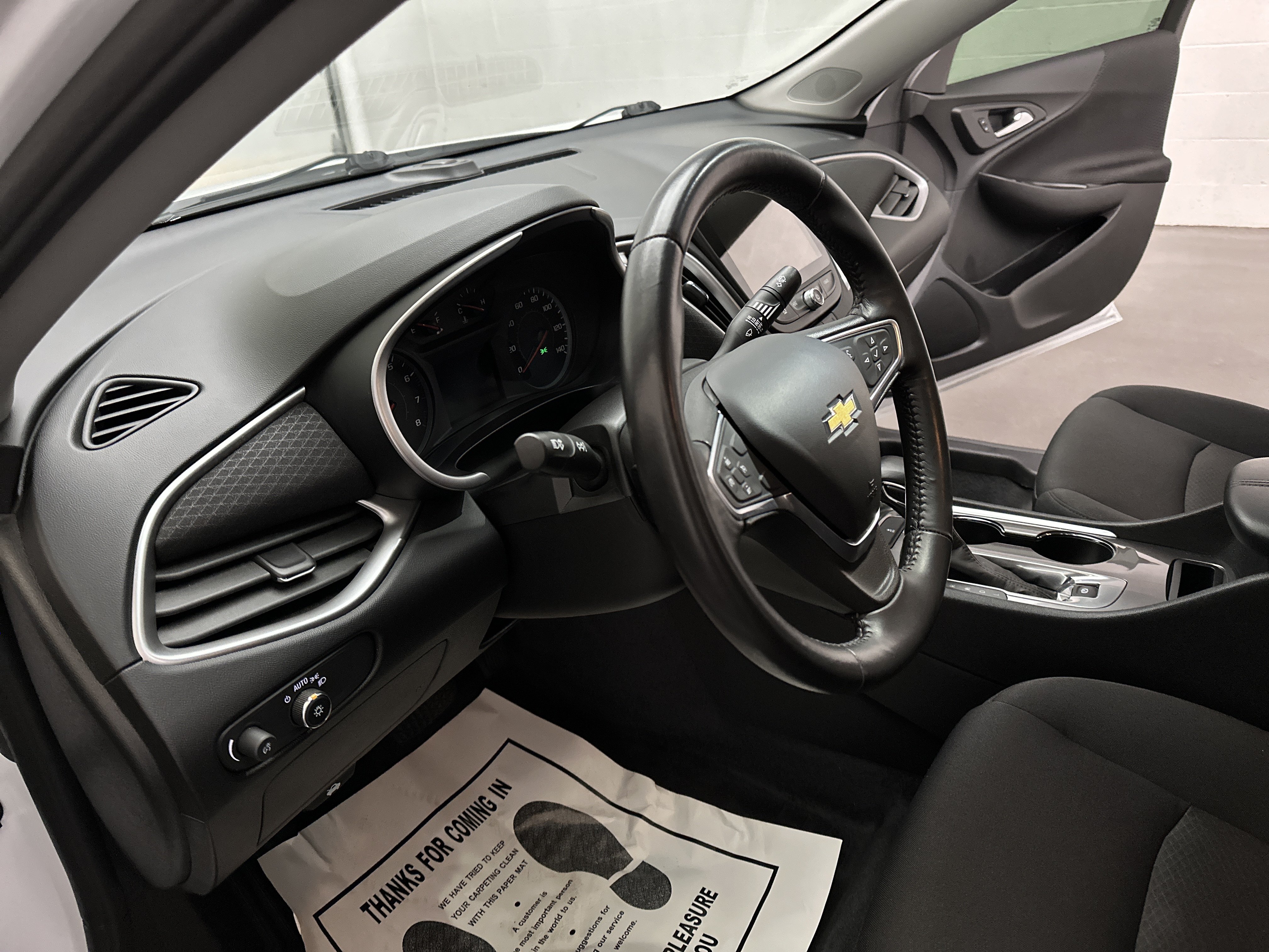 Used 2022 Chevrolet Malibu LT w/ Redline Edition FWD image 12