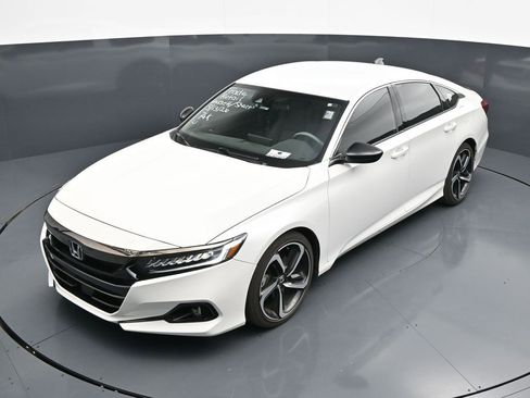 Used 2022 Honda Accord Sport image 22