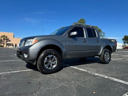 Used 2017 Nissan Frontier PRO-4X w/ Pro-4x Luxury Package image 2