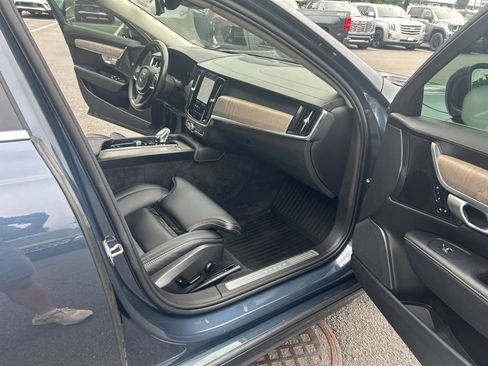 Used 2022 Volvo S90 B6 Inscription w/ Advanced Package AWD/4WD image 42