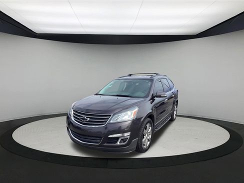 Used 2017 Chevrolet Traverse LT w/ Graphite Special Edition AWD/4WD image 4