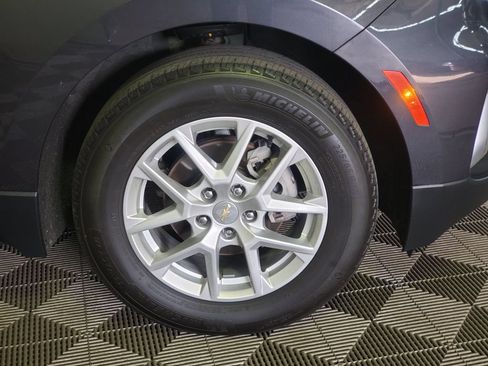 Used 2022 Chevrolet Equinox LT FWD image 30