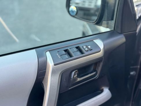 Used 2011 Toyota 4Runner SR5 image 19