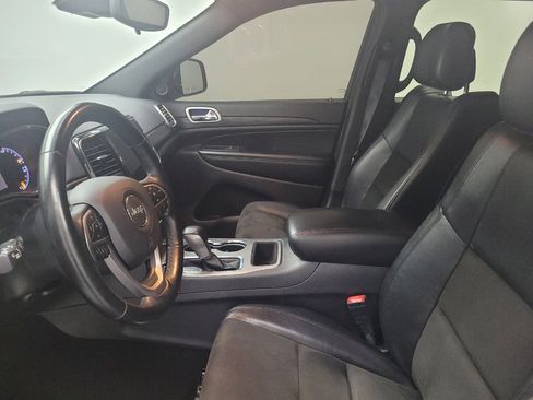 Used 2021 Jeep Grand Cherokee Laredo X RWD image 17