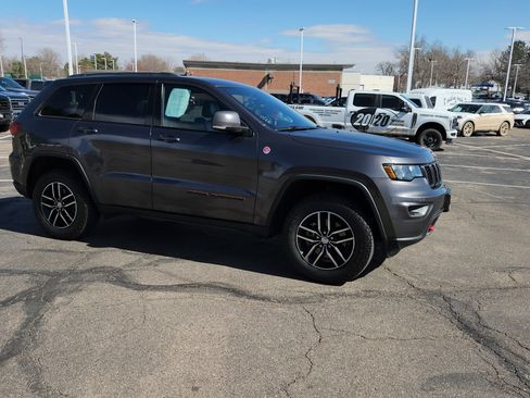 Used 2018 Jeep Grand Cherokee Trailhawk image 17