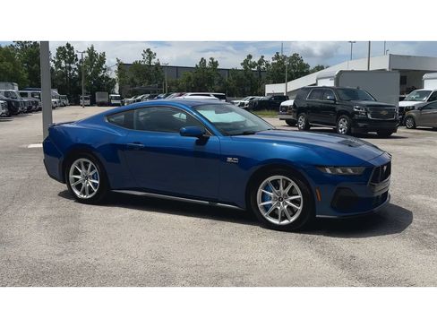 Used 2024 Ford Mustang GT Premium RWD image 2