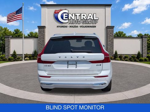 Used 2022 Volvo XC60 B5 Inscription w/ Climate Package AWD/4WD image 7