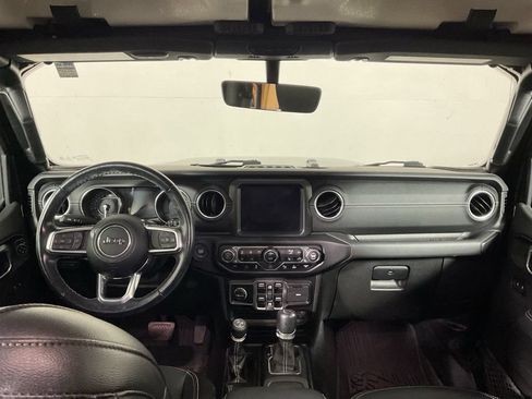 Used 2021 Jeep Wrangler Unlimited Sahara w/ Cold Weather Group AWD/4WD image 24