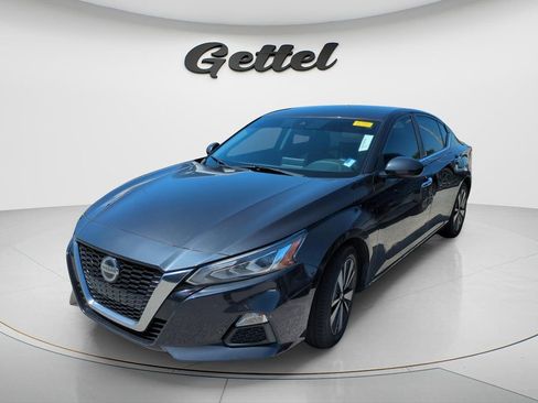 Used 2021 Nissan Altima 2.5 SV image 1